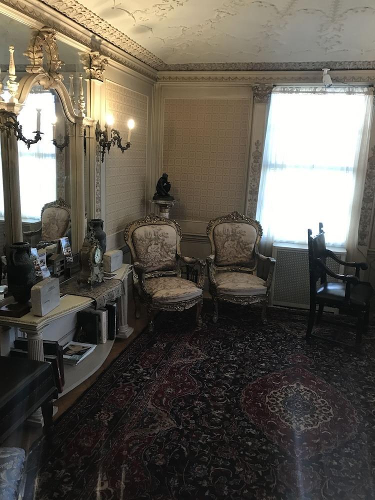 Edgewood Manor Inn Bed And Breakfast Providence Exteriör bild