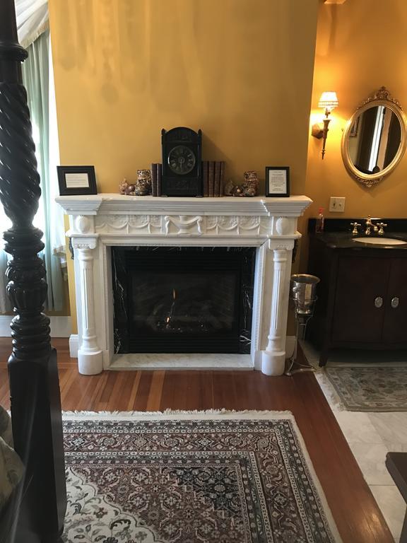 Edgewood Manor Inn Bed And Breakfast Providence Exteriör bild