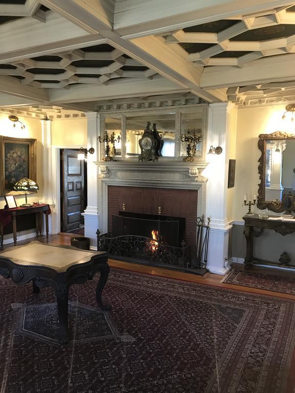 Edgewood Manor Inn Bed And Breakfast Providence Exteriör bild